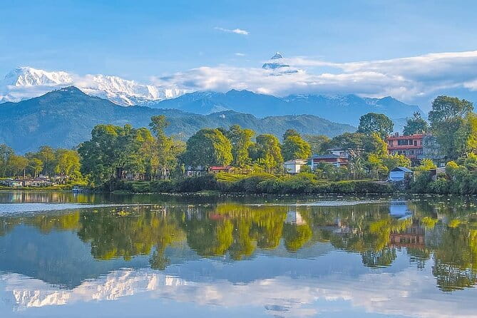 10 Days Annapurna Base Camp Trek from Kathmandu - Day 3: Ghandruk to Chhomrong