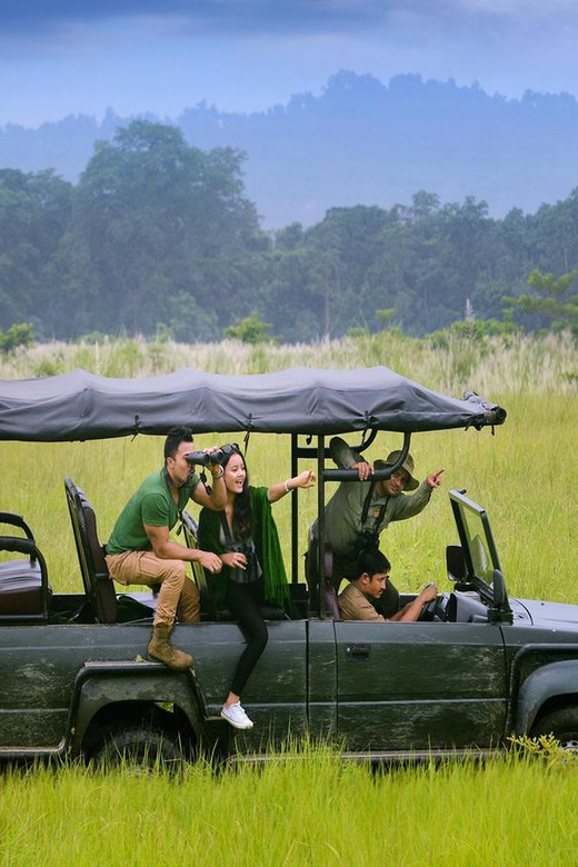 2 Days Chitwan Jungle Safari Tour from Pokhara/Kathmandu - Arriving in Chitwan and settling at Rainbow Safari Resort