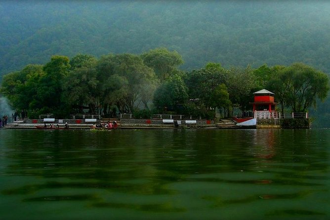2 Night 3 Days Pokhara City Tour - Day 1: Kathmandu to Pokhara by tourist bus