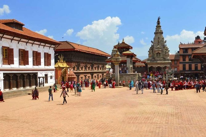 8 Days Tour in Nepal - Kathmandu, Chitwan & Pokhara (3 & 4 Star) - Pokhara, waterfalls, caves, and Phewa Lake