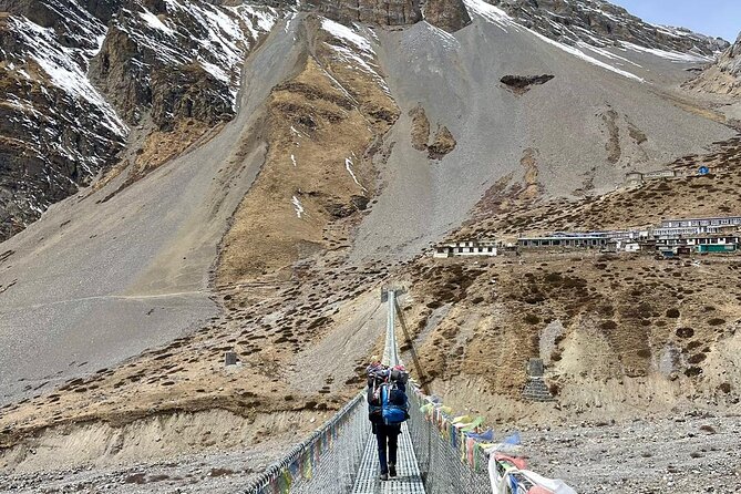 Annapurna Circuit Trek with Tilicho Lake (16 Days) - What the $1,800 price really covers