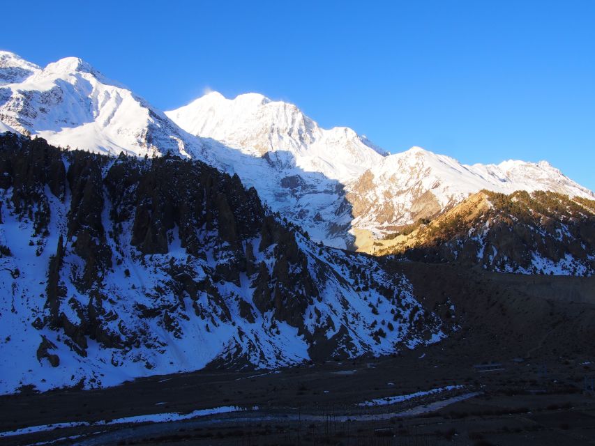 Annapurna Circuit Trekking 13 Days - Days 7 and 8: The approach to Thorong Phedi