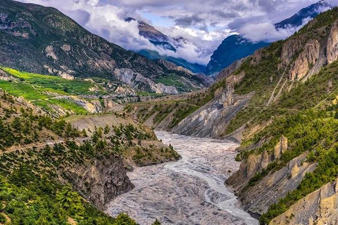 Annapurna Circuit with Tilicho Lake Trek - Kathmandu to Chame: a long road day
