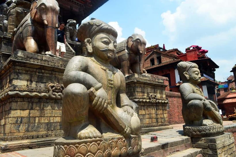 Bhaktapur Durbar Square 4-Hour Tour - Dattatraya Square and the final stretch