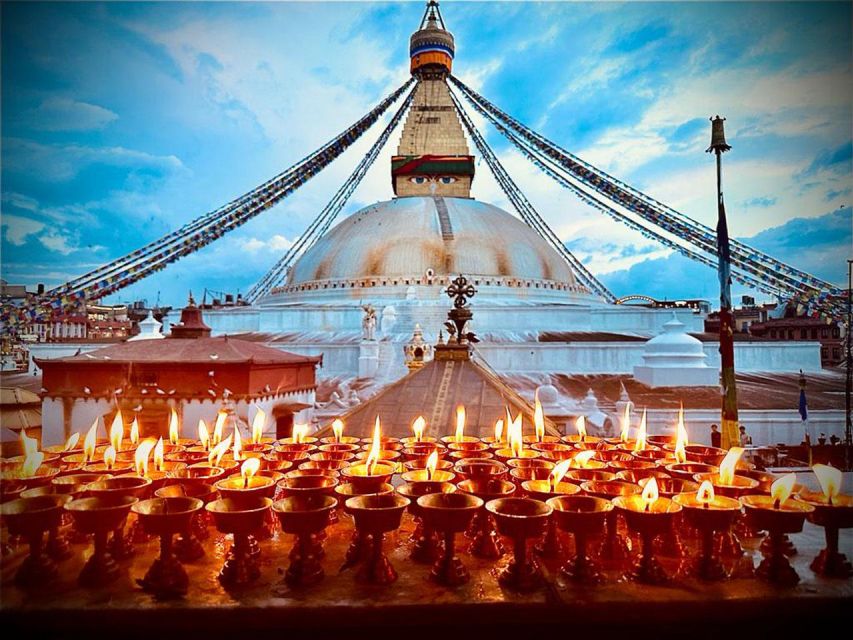 Bhaktapur Durbar Square and Boudhanath Stupa - Two sides of Kathmandu Valley culture