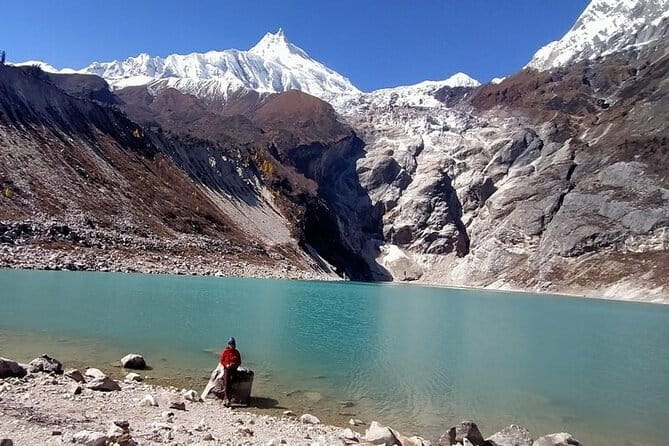 Dancing in the Manaslu Circuit Trek - Day 1: Kathmandu to Maccha Khola by a long mountain road