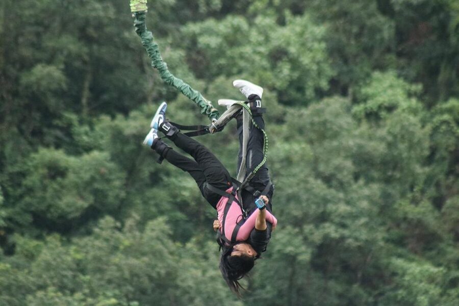 Double Dare: Tandem Bungee Adventure - The safety briefing before the leap