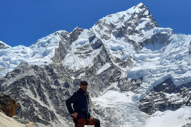 Everest Base Camp Heli Tour - Flying toward Everest Base Camp and Kala Patthar