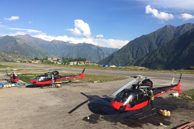 Everest Base Camp Helicopter Tour Stop at Hotel Everest View. - Lukla and Tenzing-Hillary Airport