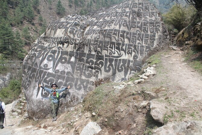 Everest Base Camp Trek from Kathmandu 12 Days - Day 7: The rocky route to Lobuche