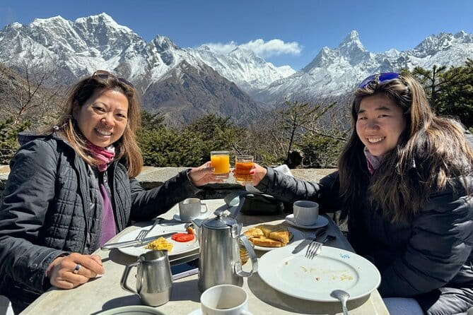 Everest Base Camp trek with Helicopter return 9 days - Day 5: Kyangjuma and the first big mountain views