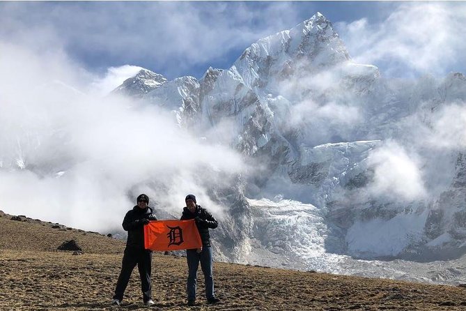 Everest Helicopter Tour from Kathmandu with Landing for Breakfast - The one-hour landing at Hotel Everest View