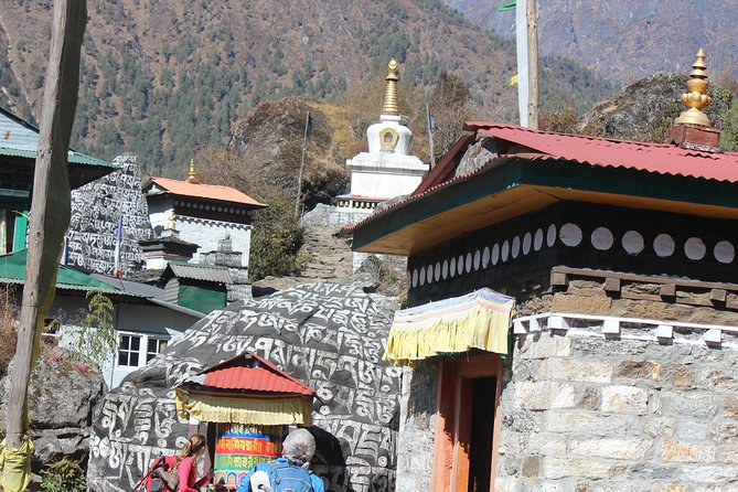 Everest Three Pass Trek - Chhukung makes the first pass more manageable