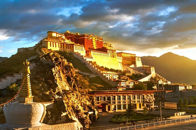 Fixed Departure Tibet Overland Group Joining Tours. - Day 4: Tashlhumpu Monastery and the road to Gyantse