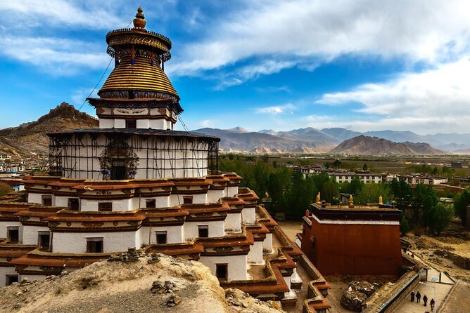 Fixed Departure Tibet Overland Group Joining Tours. - Day 5: Yamdrok Tso, two high passes, and arrival in Lhasa