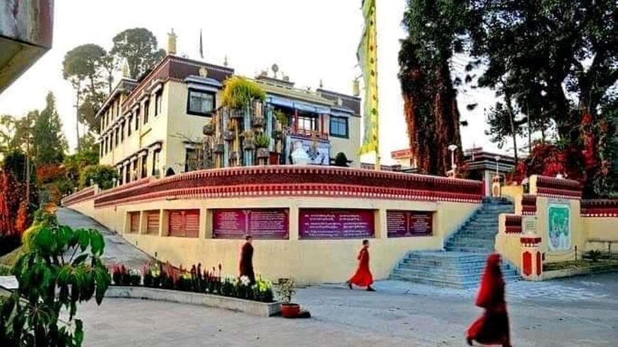 From Kathmandu: 2 Stupas and Kopan Monastery Spiritual Tour - The guides are a major part of the experience