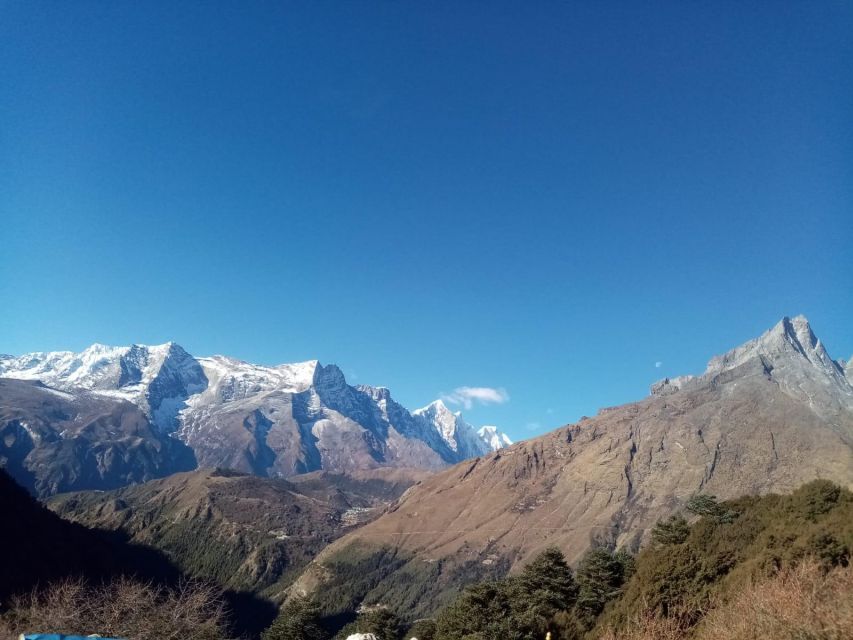 From Kathmandu Budget: 15 Day Everest Base Camp Trek - Day 1: Kathmandu to Salleri by jeep