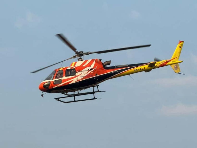 From Kathmandu: Everest Base Camp Landing Helicopter Tour - The Everest View Hotel stop at 3,880 meters