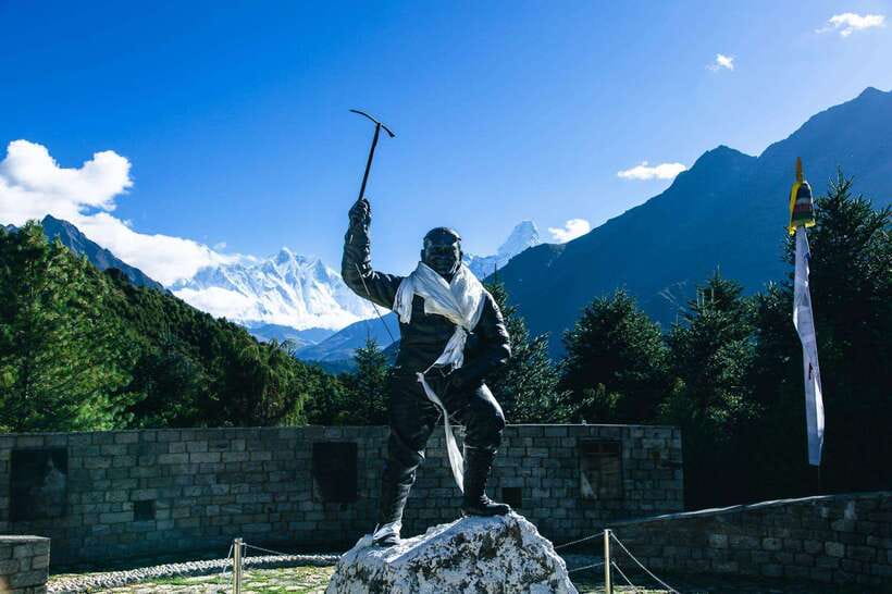 From Kathmandu: Guided Everest Base Camp Trek - Day 7: The high route to Lobuche at 4,900 meters