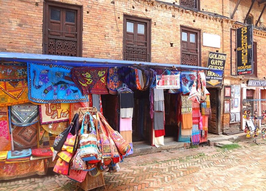 From Kathmandu: Half-Day Guided Tour of Bhaktapur - Meeting the Newari community