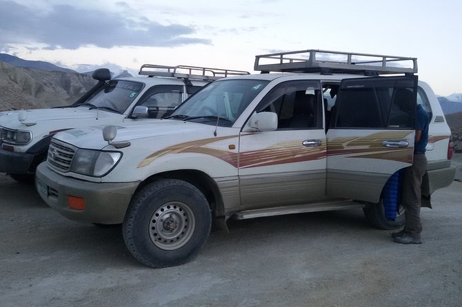Jomsom Muktinath Tour by 4WD SUV 2 Days - The road from Pokhara to Tatopani