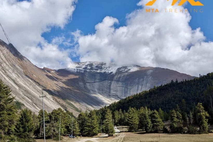 Kathmandu: 10-Day Annapurna Circuit Trek via Thorong La Pass - Day 4: Upper Pisang to Manang at 3,540 meters