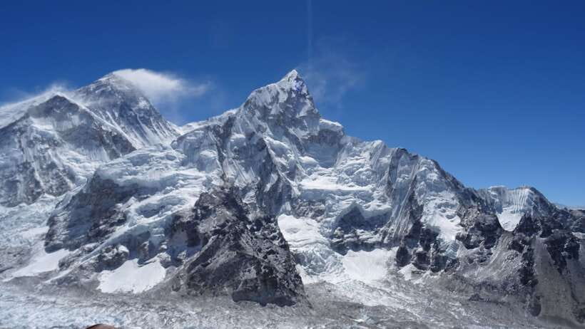 Kathmandu: 15-Day Everest Base Camp Trek with Guide - Day 7 and Day 8: Sherpa villages and Chhukung Valley