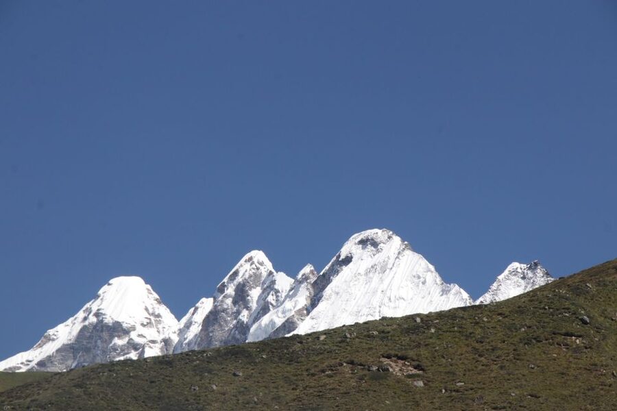 Kathmandu: 6-Day Limitless Langtang Trek - Sleeping, Eating, and Staying Warm