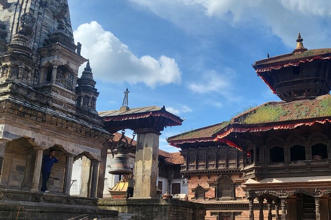 Kathmandu and Bhaktapur Cities Guided Tour - Timing, transport, and the rhythm of the day