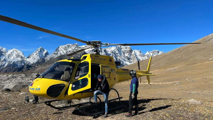 Kathmandu: Everest Helicopter Tour with Landing & Breakfast - What the $5 price really covers