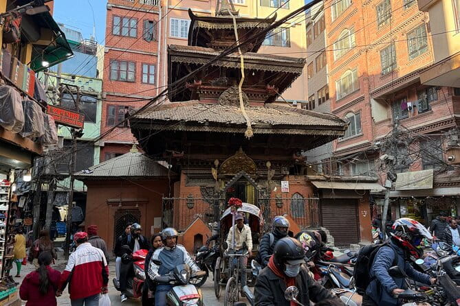 Kathmandu: Food, Drink and Shopping Rickshaw Tour - Why this tour works as a first taste of Kathmandu