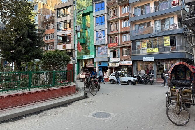Kathmandu: Food, Drink and Shopping Rickshaw Tour - Final call: book it for food first