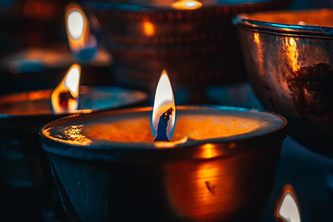 KATHMANDU FULL DAY SIGHTSEEING TOUR (6-hrs) - Four Kathmandu landmarks in one carefully timed day