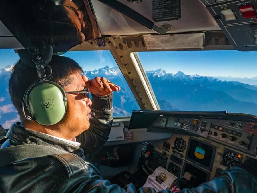 Kathmandu: Mount Everest Scenic Flight with Airport Transfer - Why seeing Everest from an airplane works