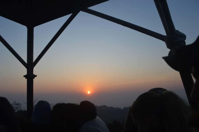 Kathmandu: Nagarkot Sunrise & Hiking Trip - Transport, guiding, and the private-group advantage