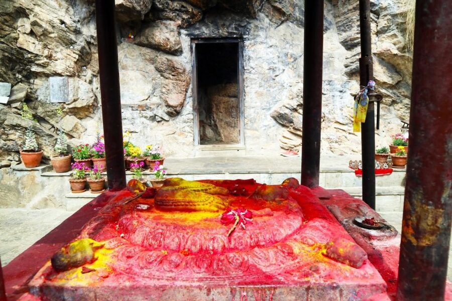 Kathmandu: Pharping, Dakshinkali and Chobhar Tour with Lunch - What the $83 price really gives you