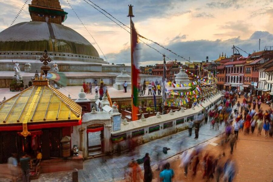 Kathmandu: Private custom tour with a local guide - A private way to get your bearings in Kathmandu