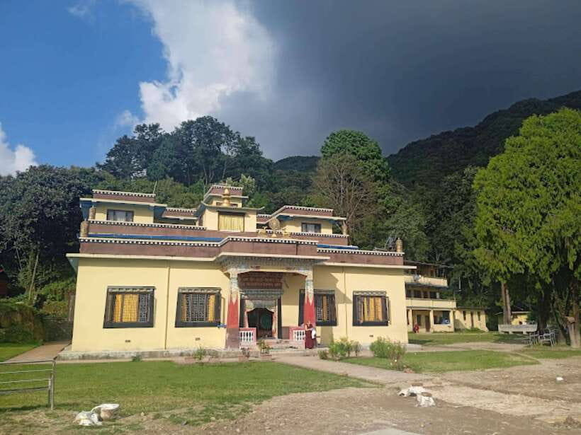 Kathmandu: Shivapuri National park Day Hiking - From Thamel to Budhanilkantha in 30 Minutes