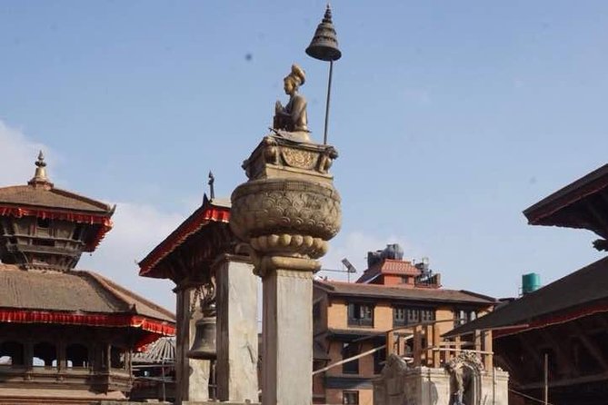 Kathmandu Sightseeing Tour with Car and Guide - Boudhanath Stupa: walk the great circle
