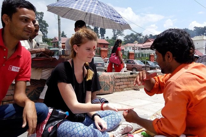 Kathmandu Spiritual Sites: Bodhnath & Pashupatinath Tour - The Aarati ceremony after sunset