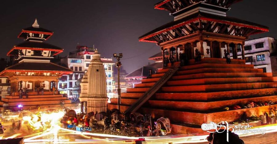 Kathmandu : Swambhunath & Durbar Square Guided Half Day Tour - What the Guide Adds, and Where the Risk Lies
