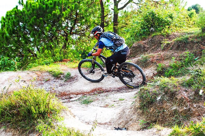 Mountain Bike Tour - Newar and Tamang communities along the way