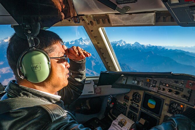 Mountain Everest Scenic Flight with Hotel Pickup and Dropoff - The biggest issue: getting a clear window
