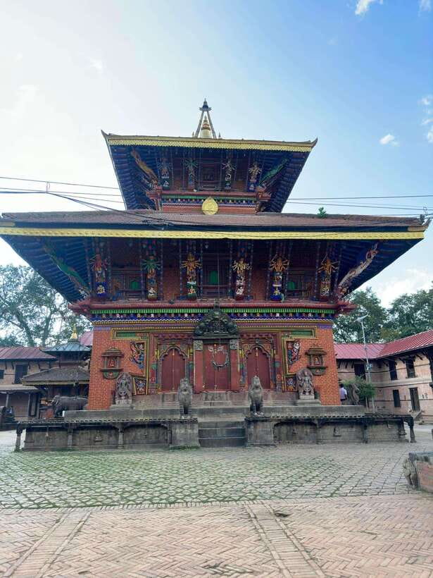 Nagarkot Sunrise With 7 UNESCO World Heritage Private Tour - Pashupatinath: The Most Powerful Cultural Stop