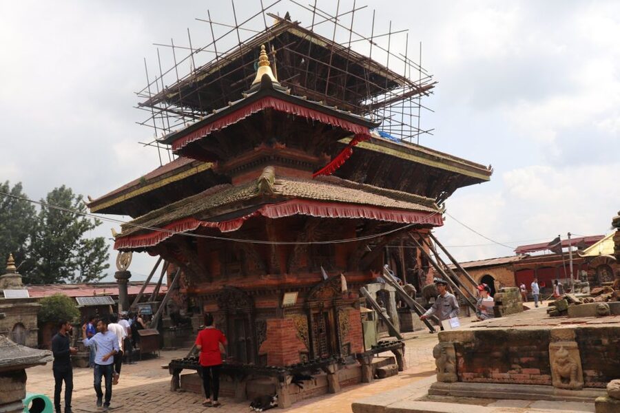 Nagarkot Sunrise With Changu Narayan and Bhaktapur Day Tour - Changu Narayan Temple and its carved details