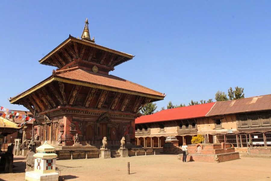 Nagarkot Sunrise With Changu Narayan and Bhaktapur Day Tour - Bhaktapur Durbar Square in a two-hour visit