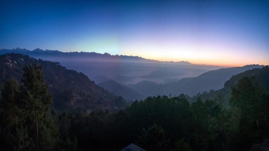 Panoramic Day Hike from Nagarkot to Changunarayan with Lunch - Who should choose this hike?