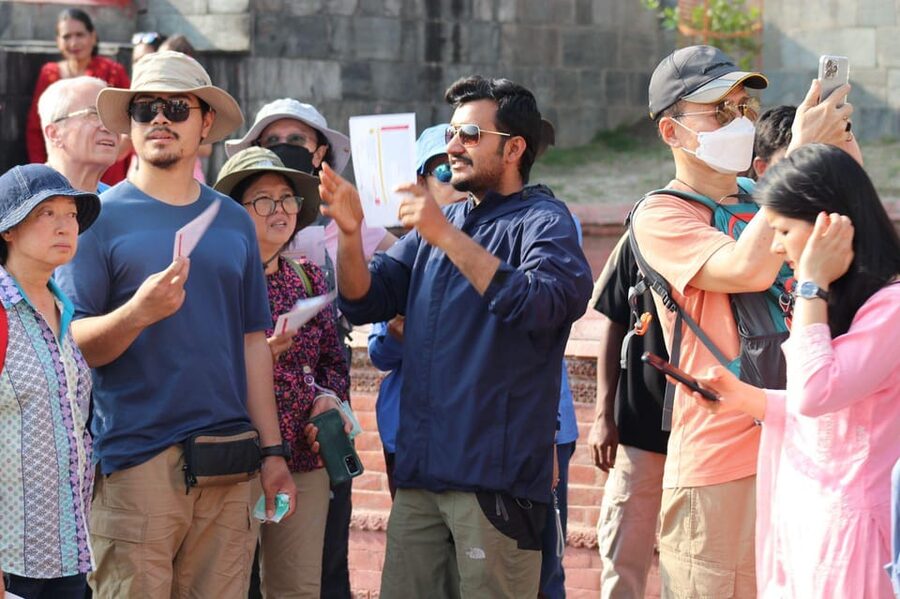 Pashupatinath: Evening tour of temple and Aarati ceremony - What the guide adds to three hours