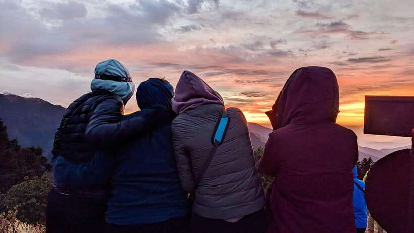 Pokhara: 4-Day Poon Hill and Ghandruk Guided Trek - What the $226 price really covers