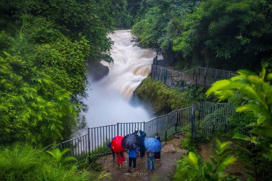 Pokhara: Full-Day Private Tour on 7 Iconic Destination - Gupteshwor Cave combines rock and worship